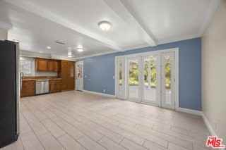 525 S Cardiff St - Photo 3 of 8