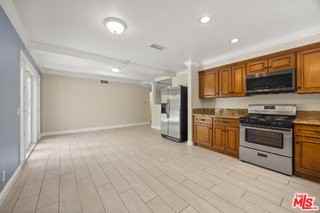 525 S Cardiff St - Photo 6 of 8