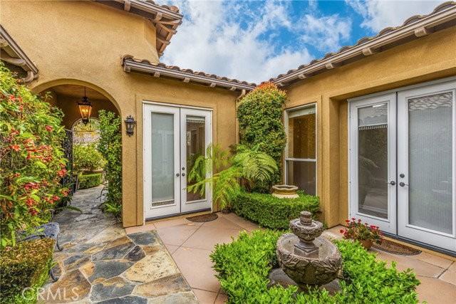 467 Tangerine Pl - Photo 3 of 8