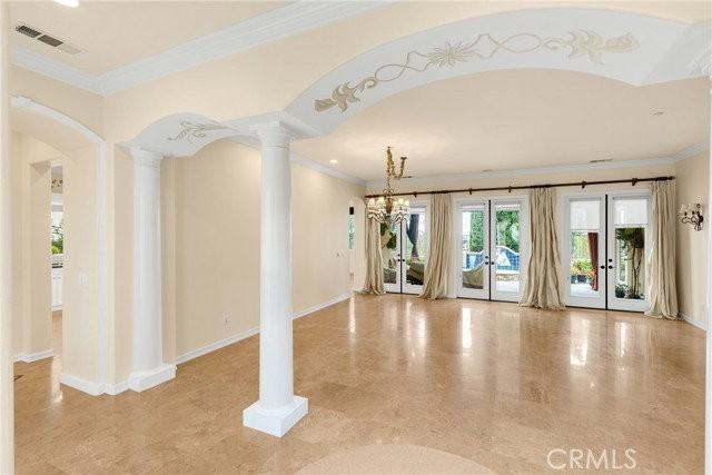 467 Tangerine Pl - Photo 4 of 8