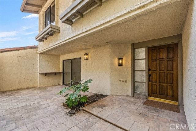 25572 Spinnaker Dr - Photo 4 of 8
