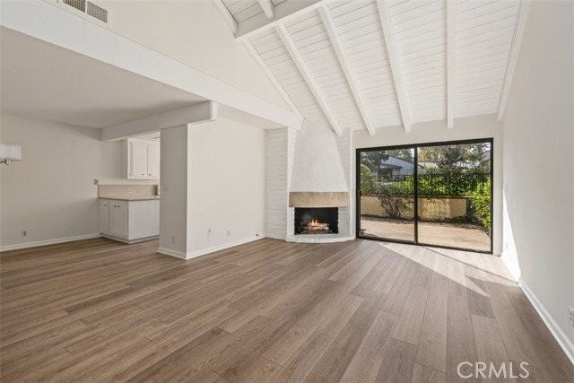 25572 Spinnaker Dr - Photo 6 of 8