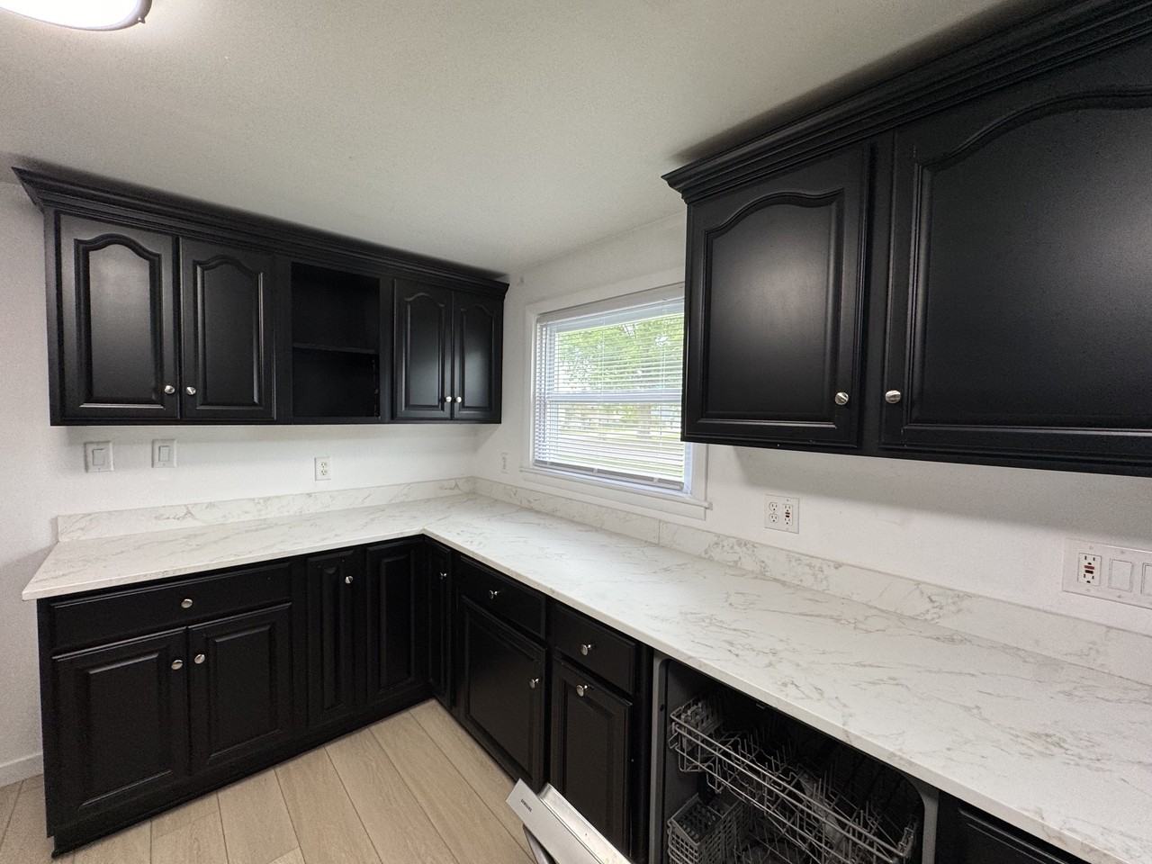 2802 Bellaire Dr #1 - Photo 6 of 17