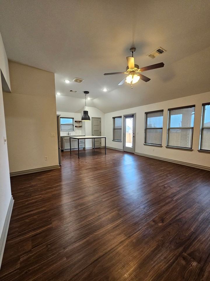 2921 Lerkim Ln - Photo 2 of 17