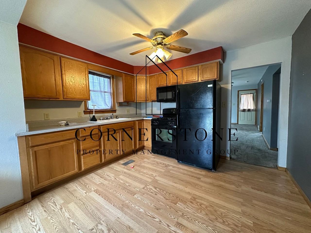 817 S 16th St - Photo 3 of 7