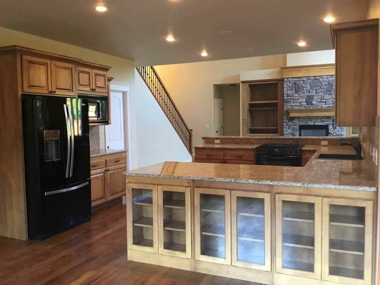 680 E Havasupai St - Photo 7 of 27