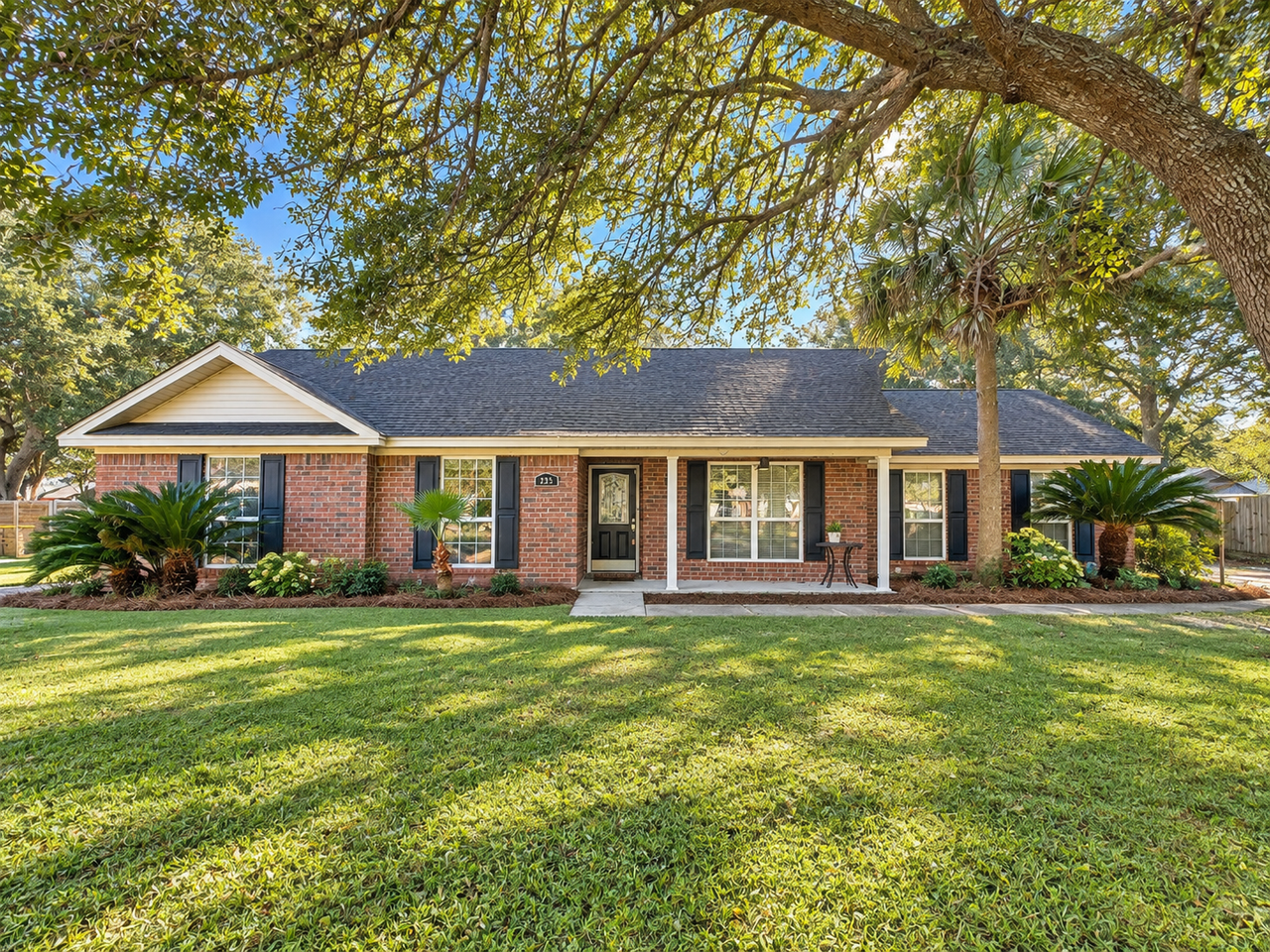 235 Joshua Cir #1
