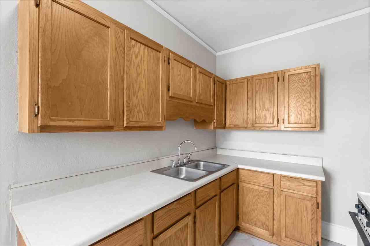 Clairmont Apartments - Photo 6 of 6