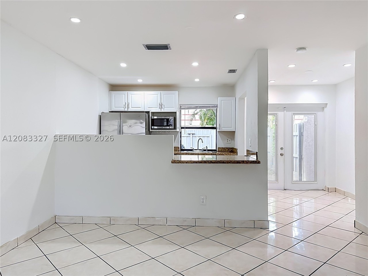 10554 Nw 3rd St #0 - Photo 5 of 28