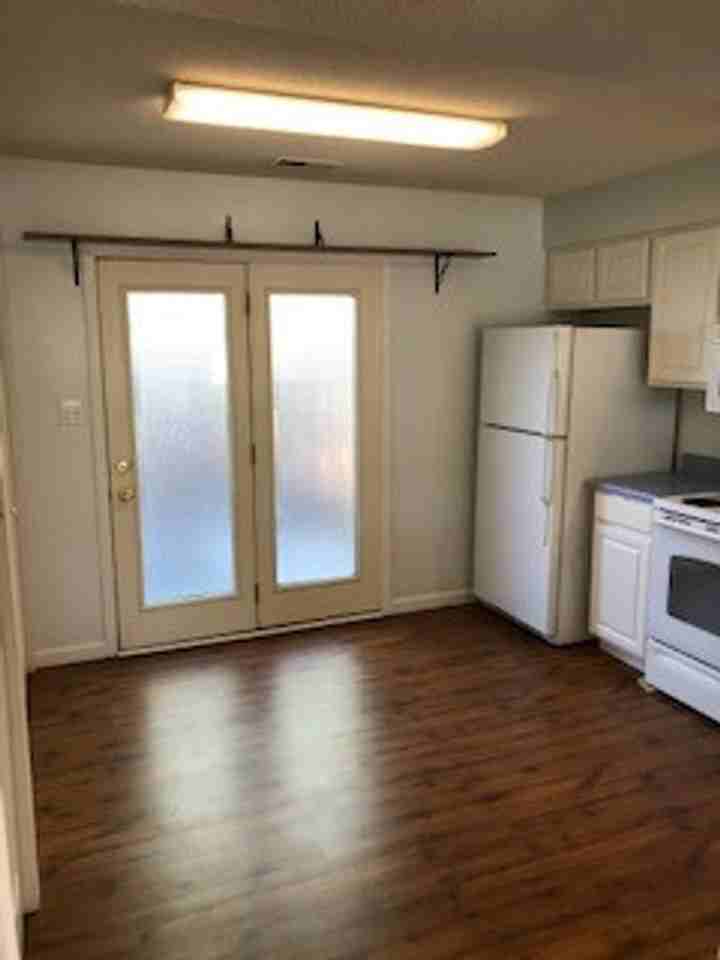 3354 S Oaklawn Cir ##S - Photo 7 of 16