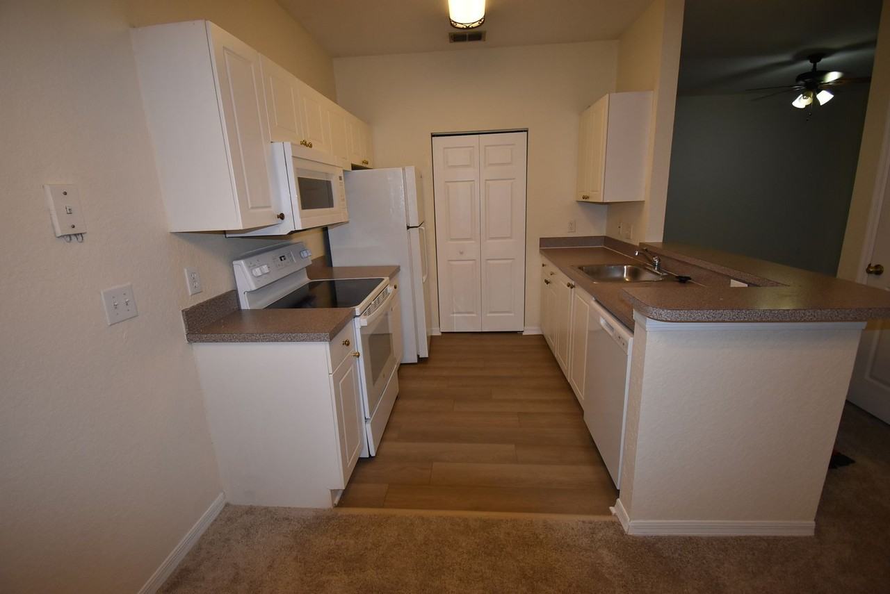 850 Grand Regency Pointe #100 - Photo 5 of 26