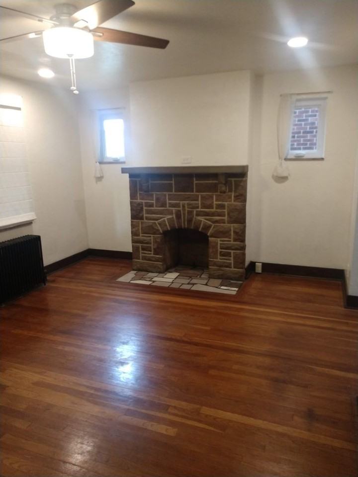 239 40th St - Photo 7 of 29