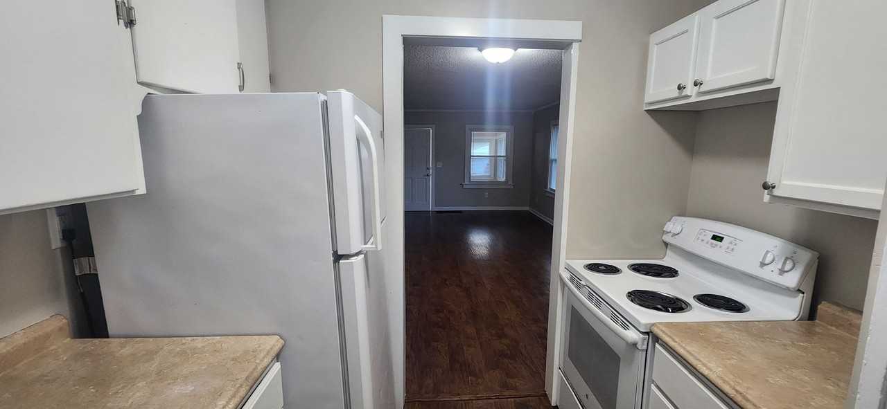 3840 Oxford St - Photo 5 of 15