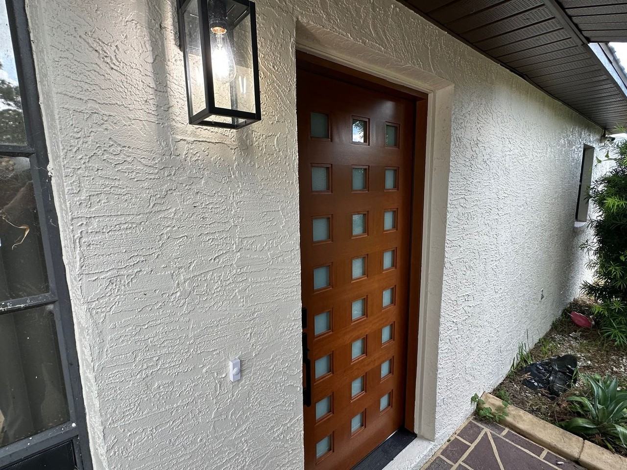 4577 Goldcoast Ave - Photo 2 of 19