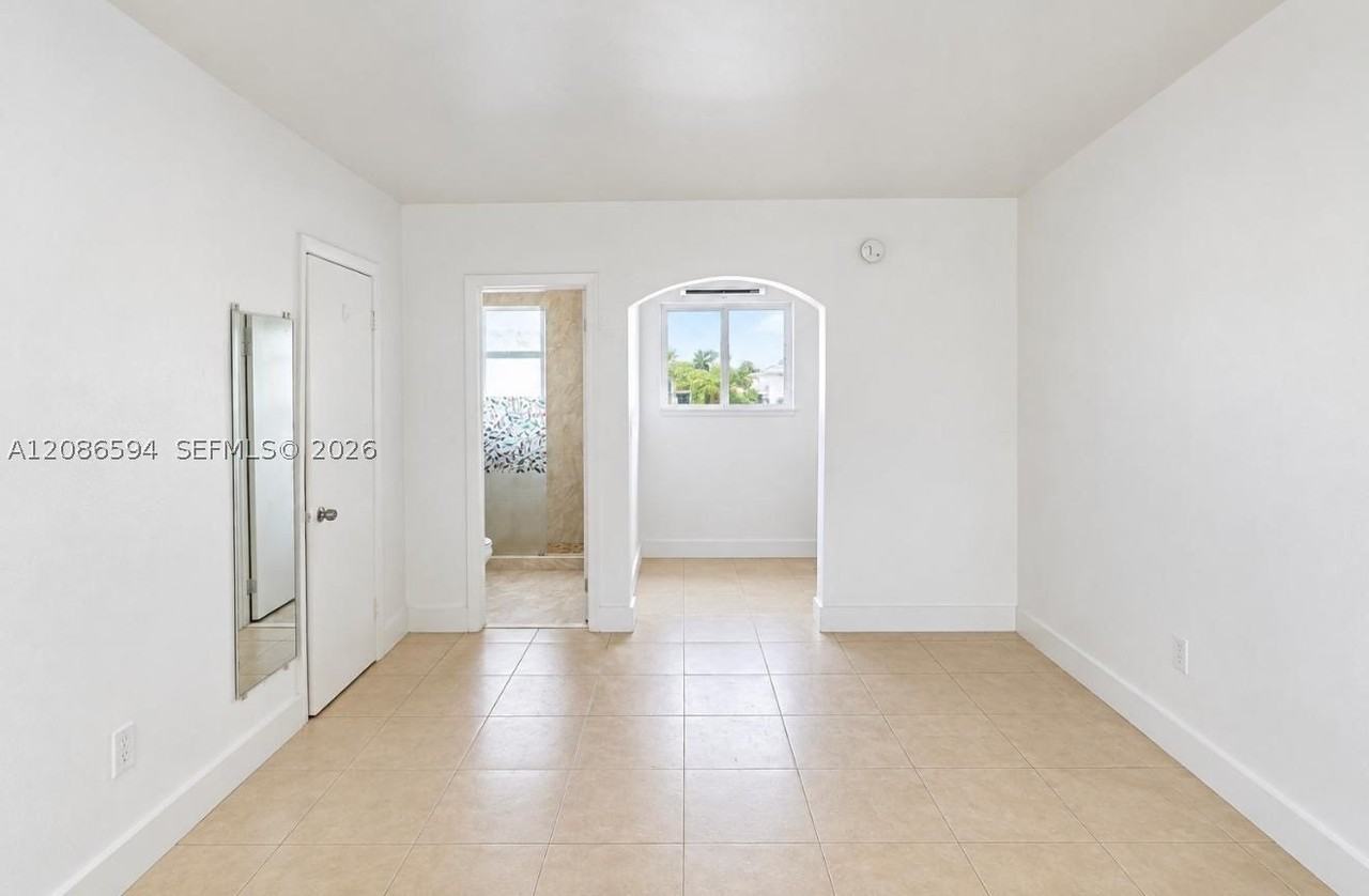 5305 Biscayne Blvd #207 - Photo 2 of 6