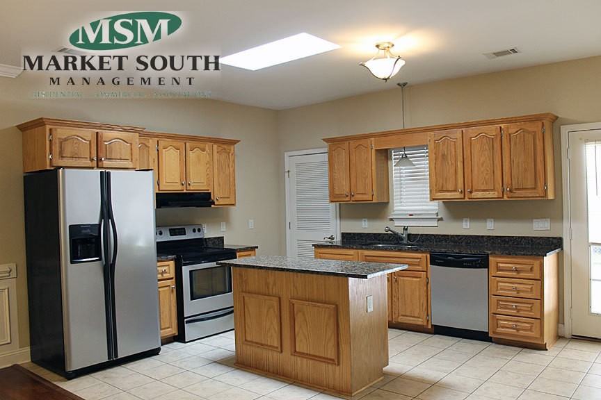116 Live Oak St - Photo 5 of 11