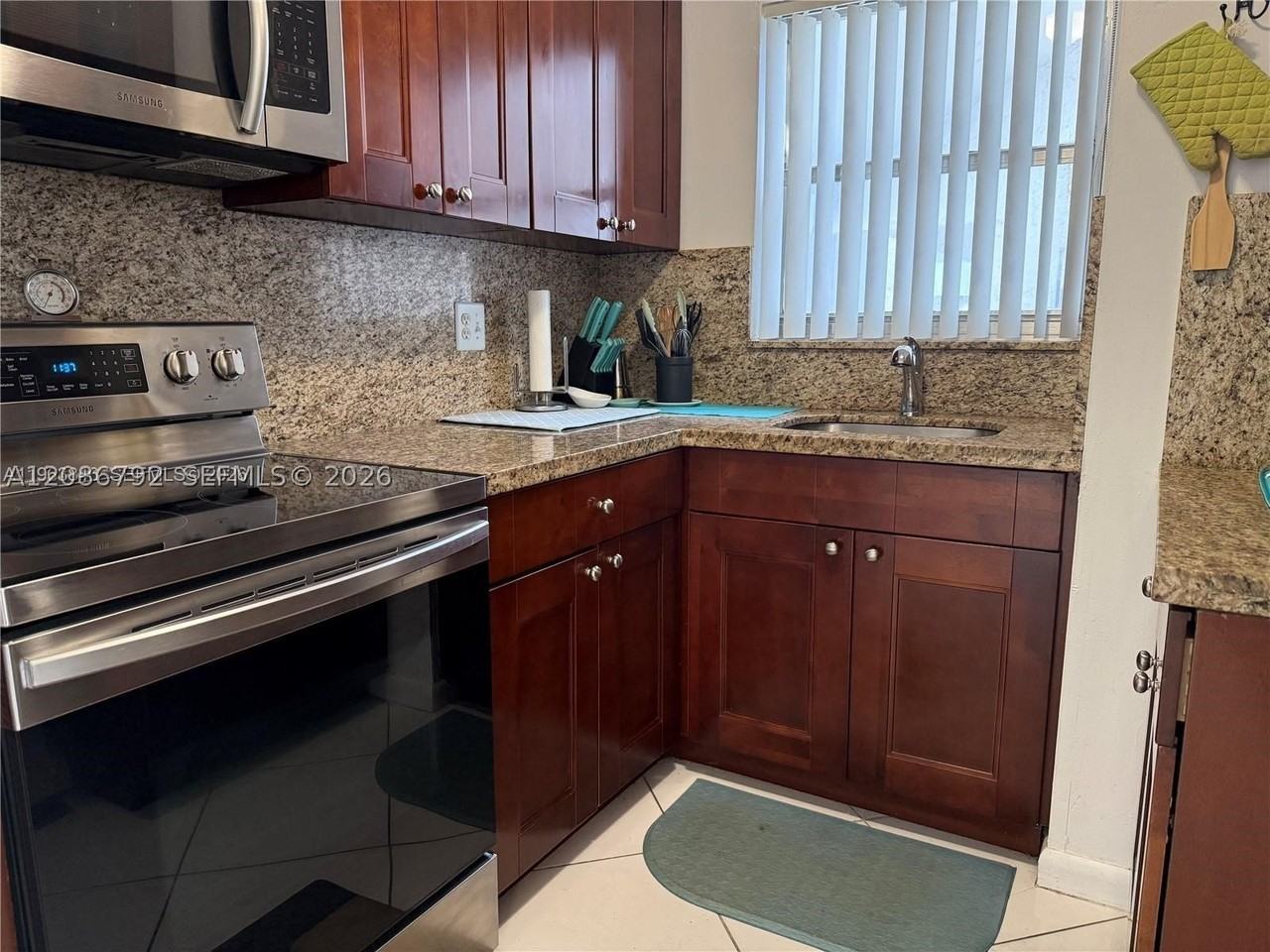 8821 W Flagler St #411 - Photo 4 of 14