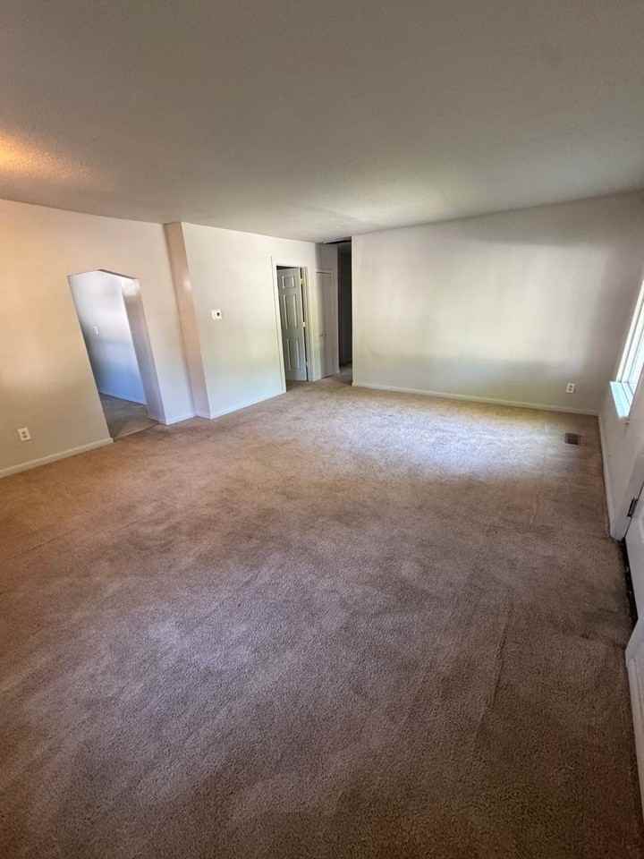 4435 Reed St - Photo 2 of 7