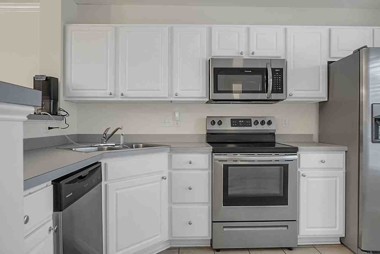 121 Hornby Cir - Photo 5 of 19