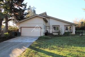 featured image of 9344 Winding Oak Dr