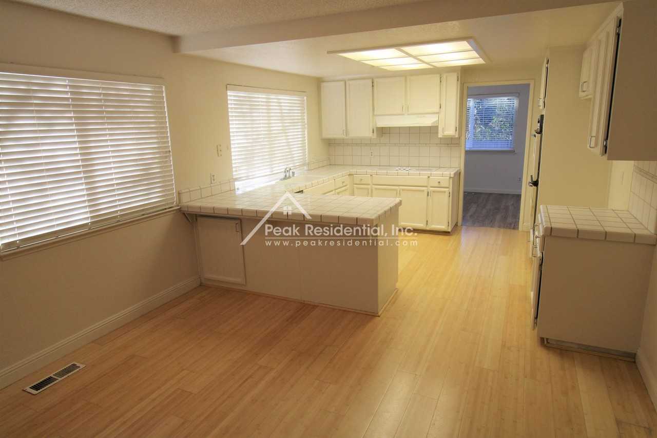 9344 Winding Oak Dr - Photo 5 of 29