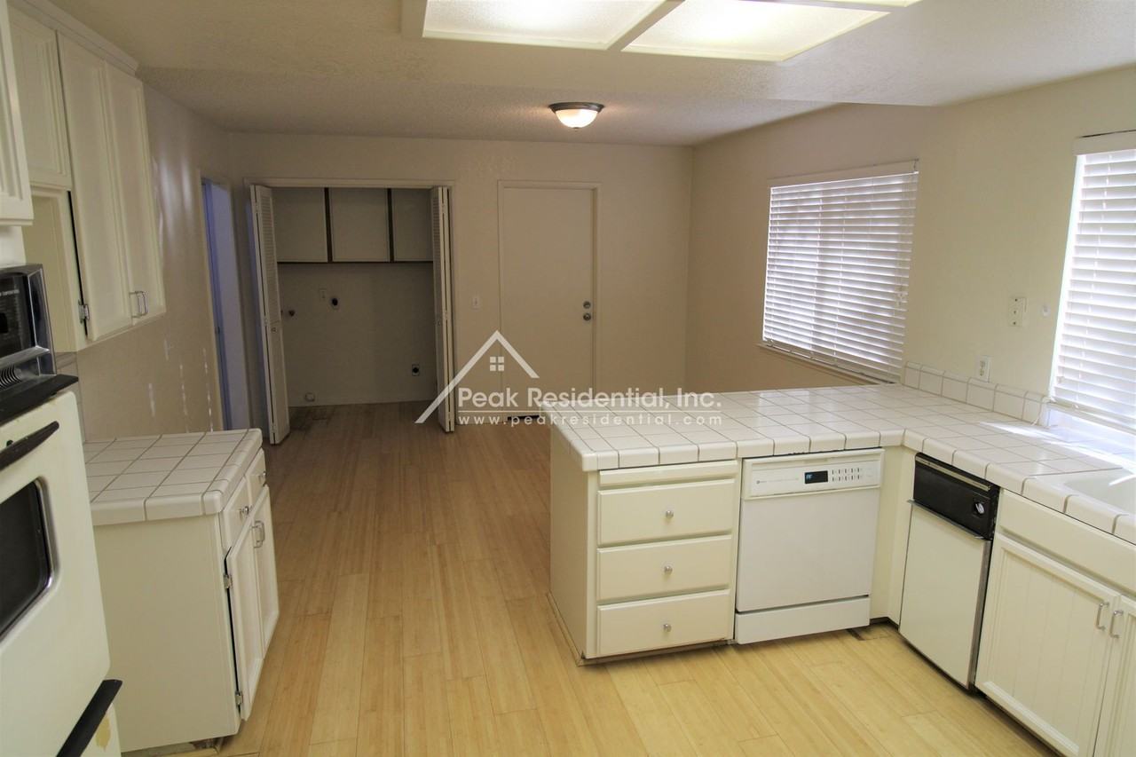 9344 Winding Oak Dr - Photo 7 of 29