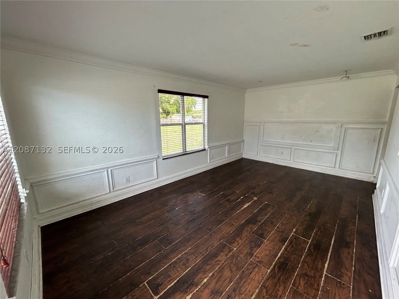 280 Sw 8th St - Photo 3 of 31
