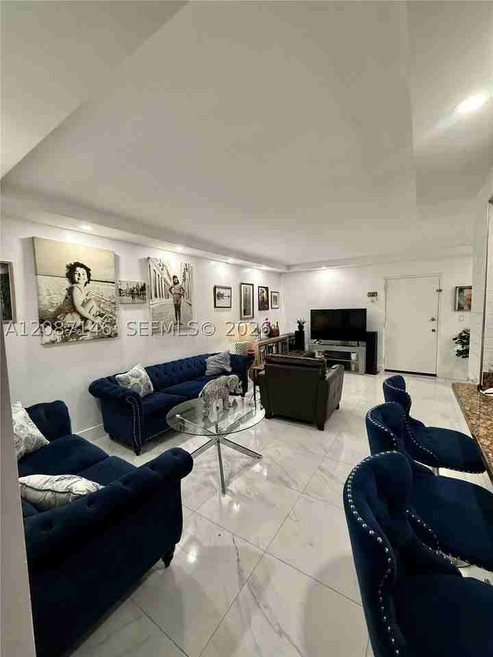9441 Sw 4th St #301 - Photo 3 of 29