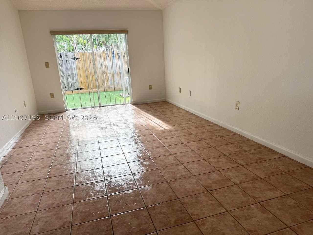 12178 Sw 143rd Ln #12-4 - Photo 2 of 11