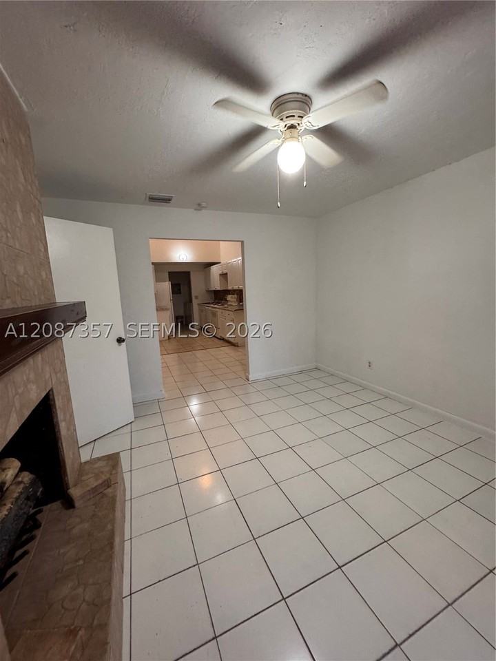 3625 Sw 70th Ave #23X - Photo 2 of 19