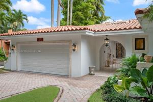 featured image of 1320 Alhambra Cir #0