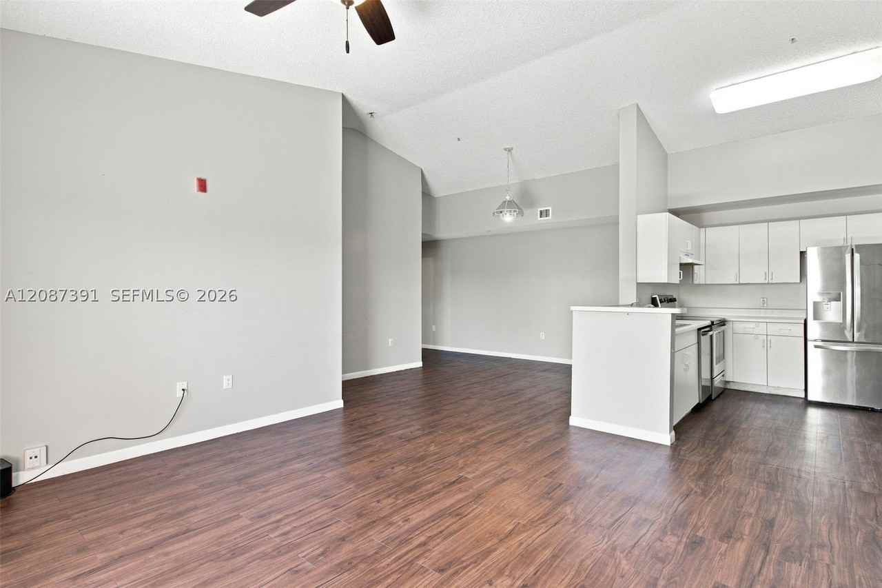 6976 Sw 39th St #G304 - Photo 6 of 25