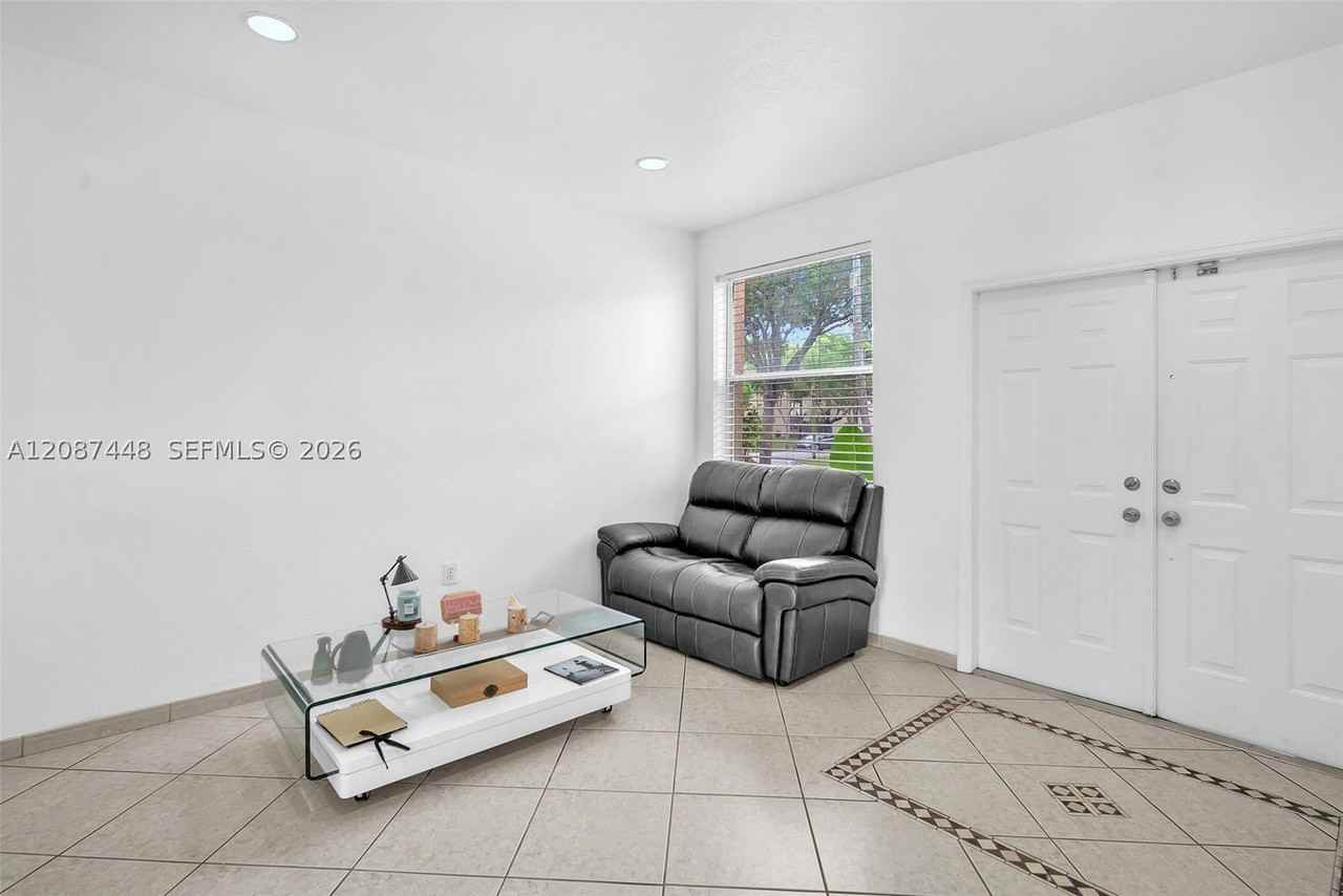 16910 Sw 39th Ct #16910 - Photo 5 of 43
