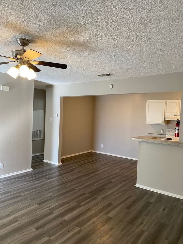 3518 Grant Ave #124 - Photo 3 of 9