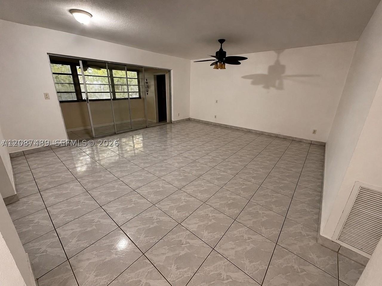 17215 Sw 112th Ct - Photo 2 of 10