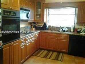 10934 Sw 158th Ter #0 - Photo 3 of 5