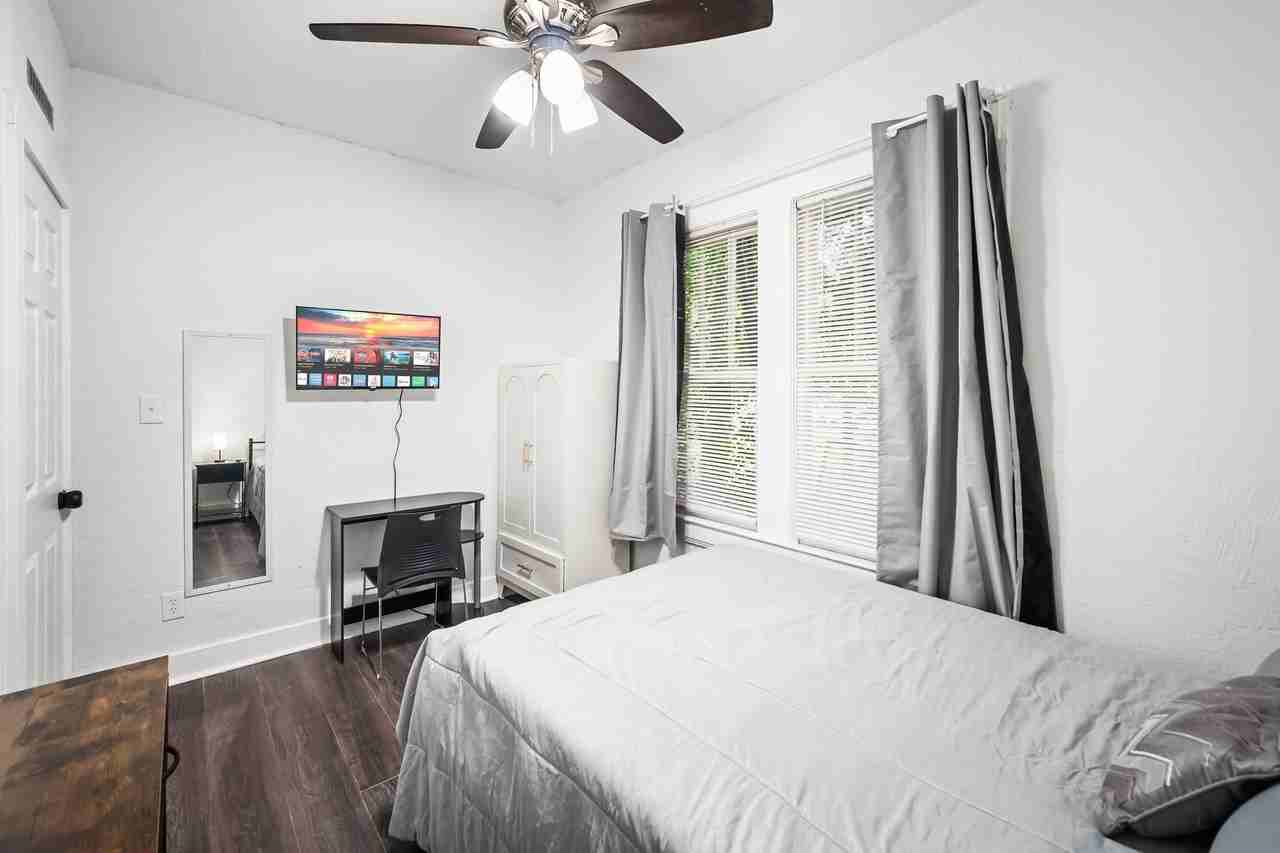 Nelms St - Photo 7 of 17