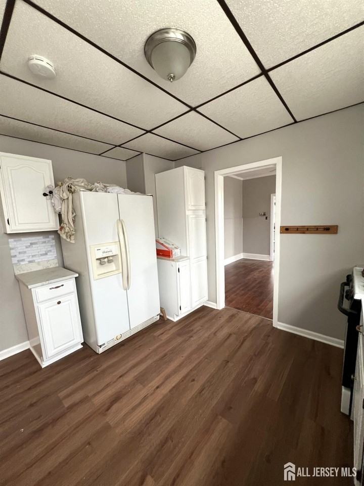 156 Holly St #1 - Photo 7 of 10
