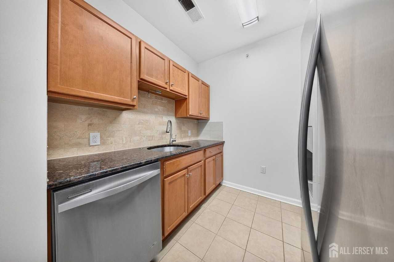 645 Doral Ct - Photo 3 of 25