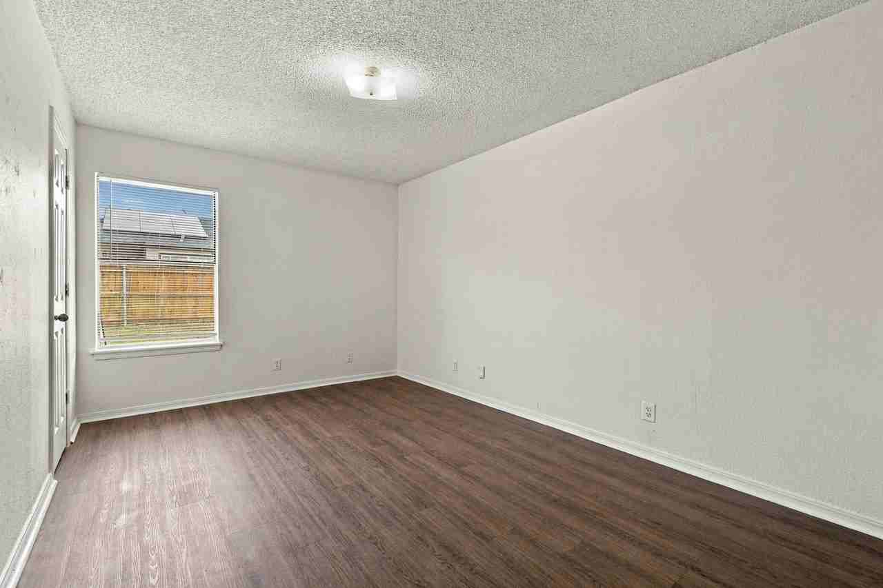 2911 S 121st East Ave - Photo 5 of 22
