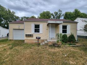 2316 N Weller Ave - Photo 1 of 1