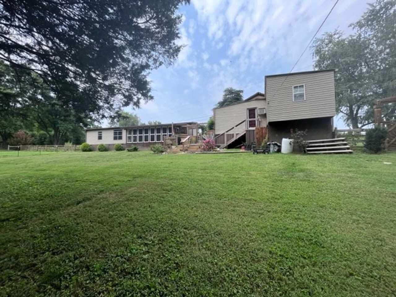 5756A Benders Ferry Rd - Photo 3 of 31