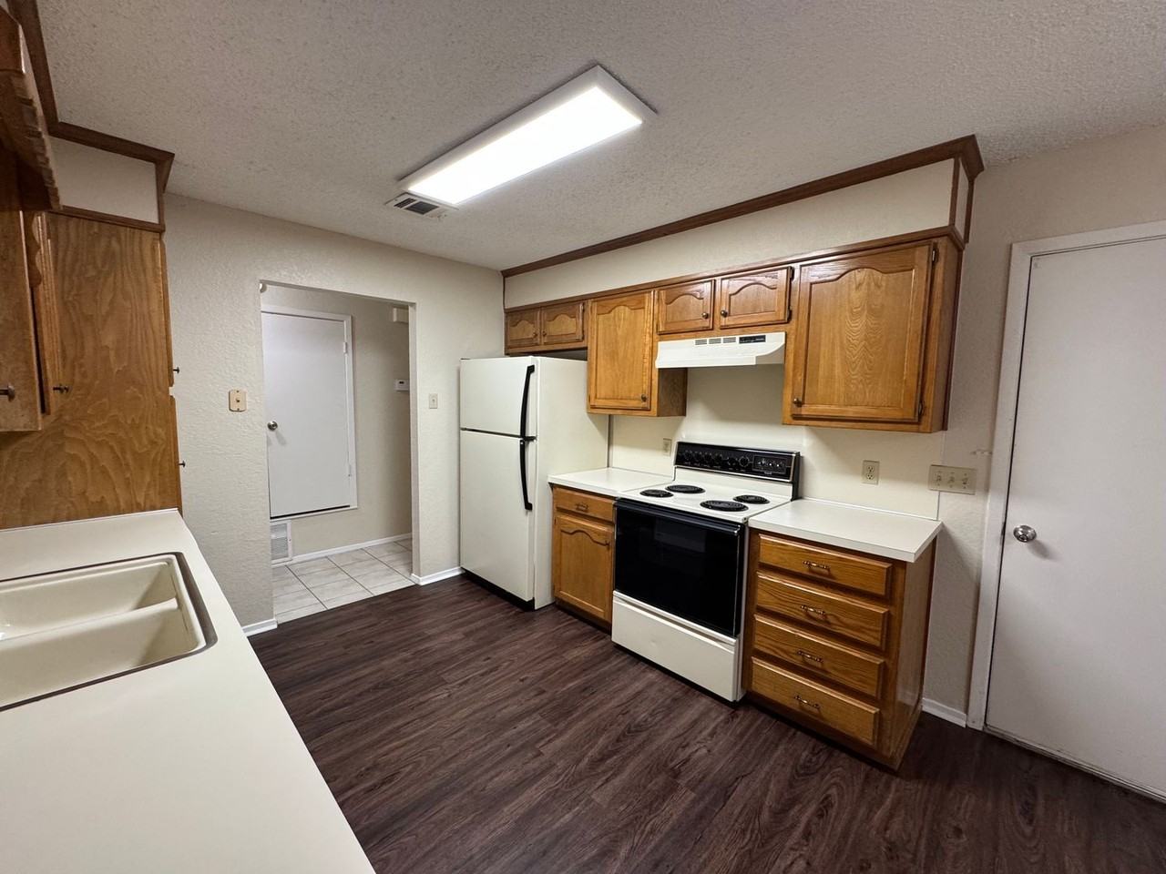 2114 Kirby Lee St - Photo 6 of 11