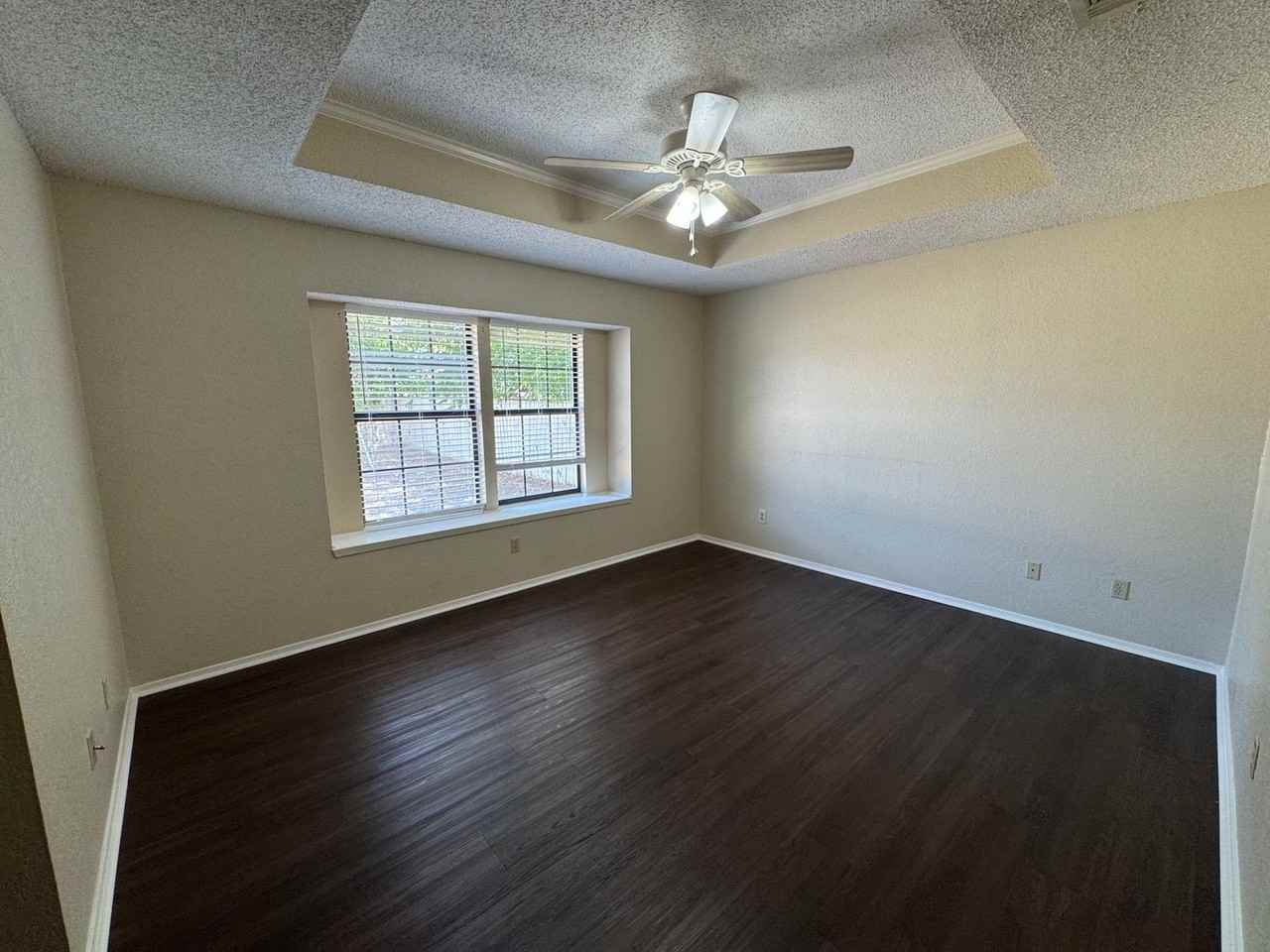 2114 Kirby Lee St - Photo 7 of 11
