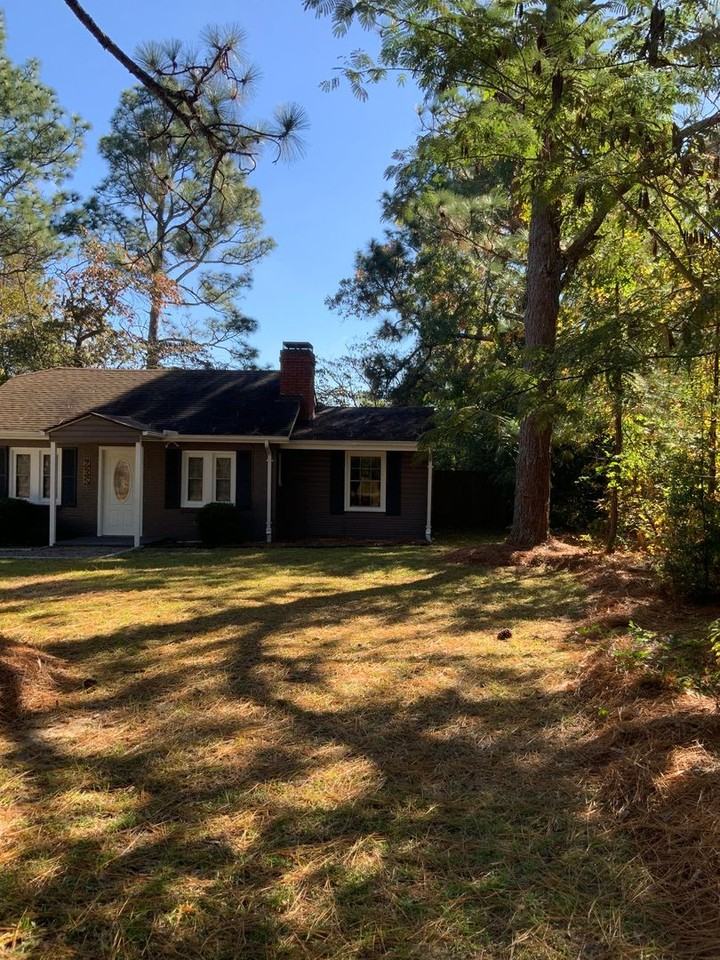 235 N Pecan St - Photo 2 of 41