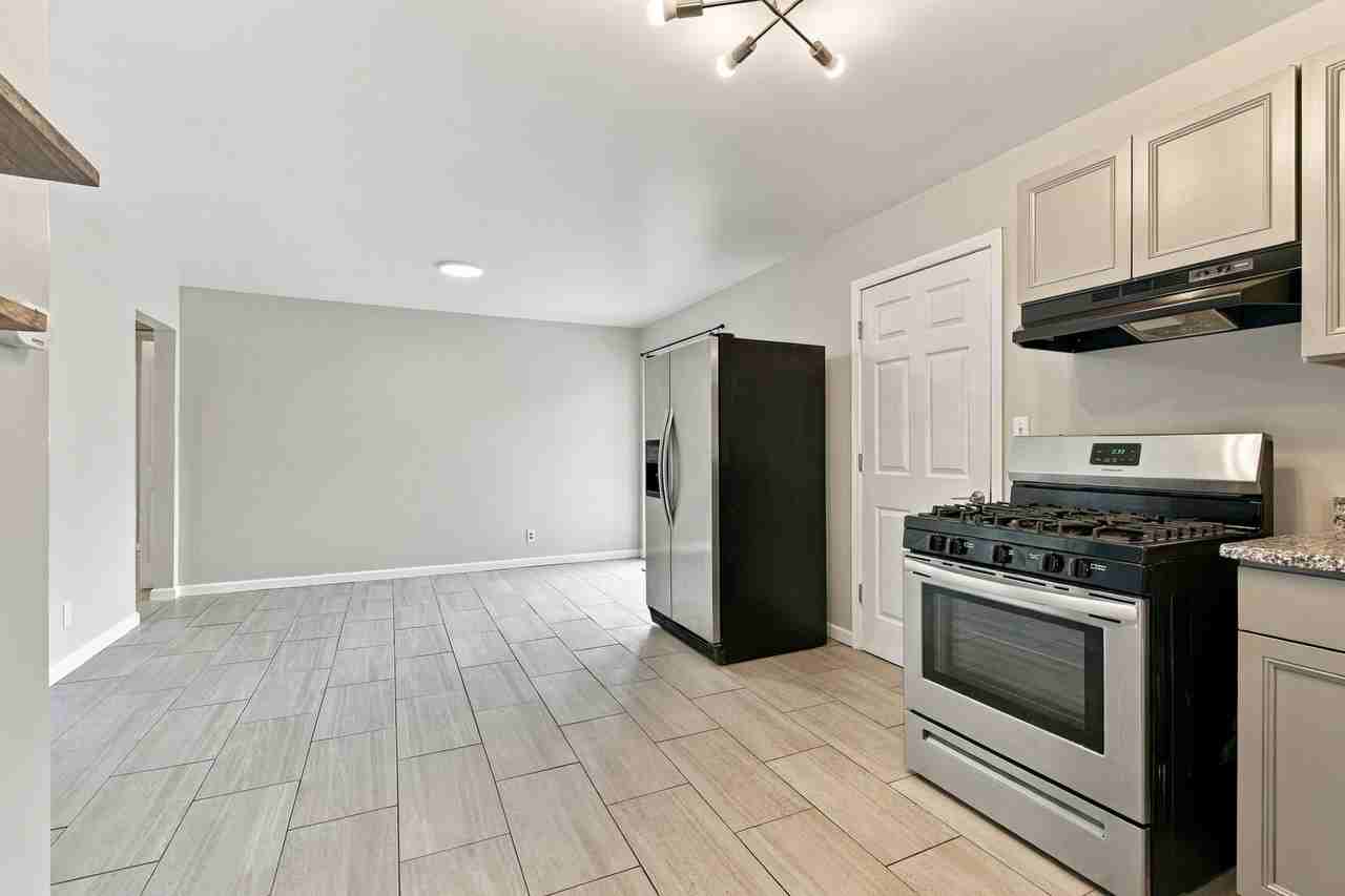 4820 S Nogales Ave - Photo 6 of 22
