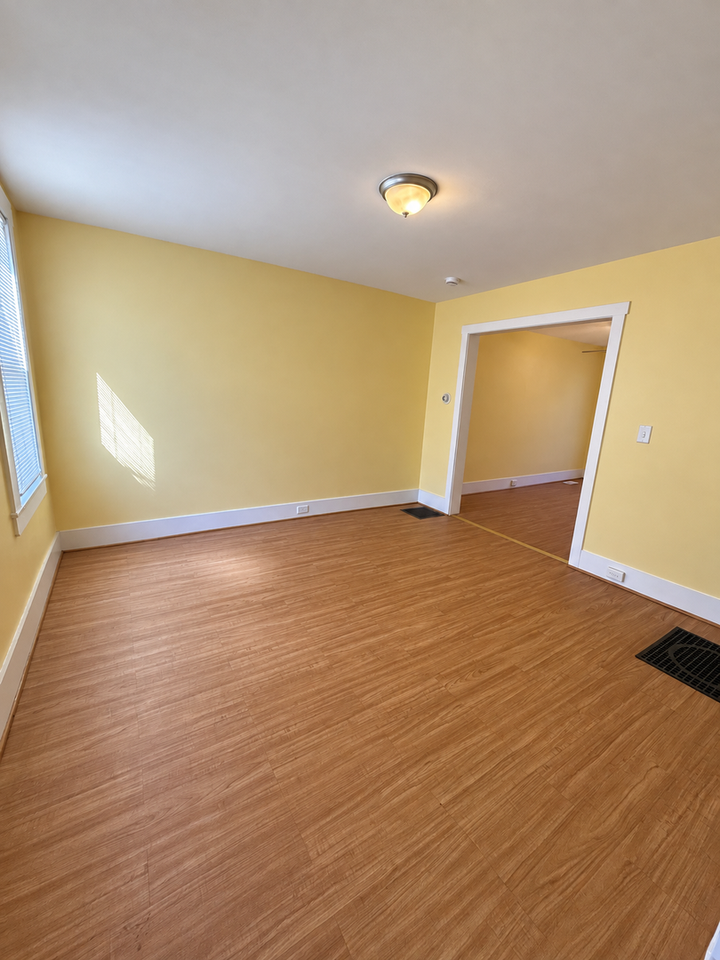 3326 Lyndale Ave - Photo 4 of 20