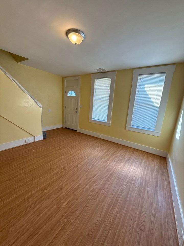 3326 Lyndale Ave - Photo 5 of 20