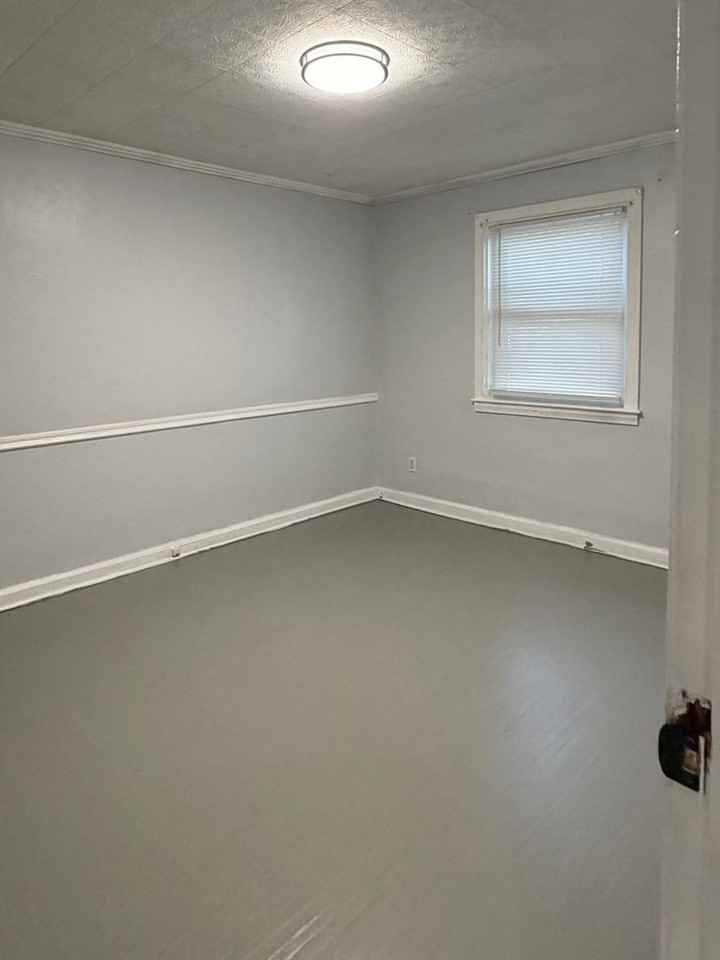 2615 Kane St - Photo 4 of 11