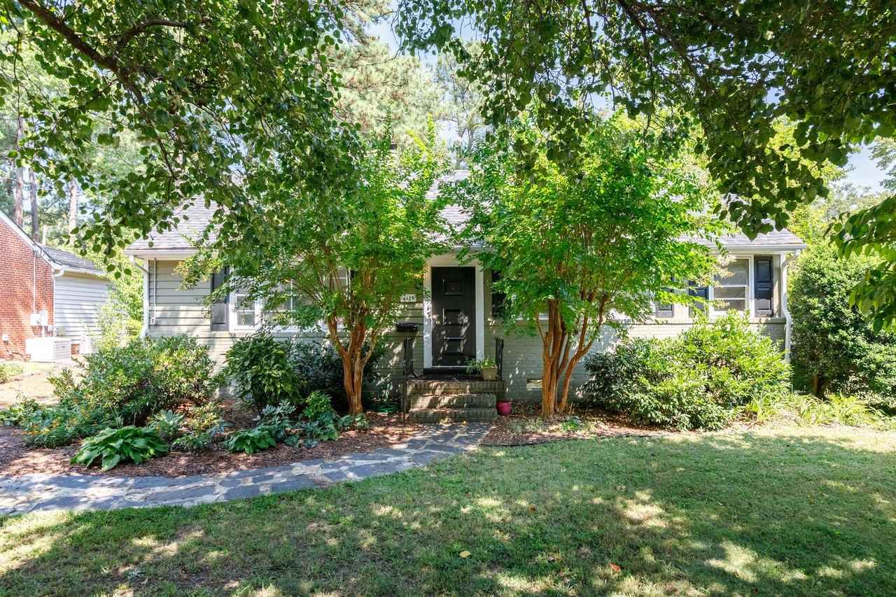 6612 Rolling Rd - Photo 3 of 34